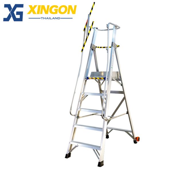 บันไดอลูมิเนียมติดล้อ5ฟุตมีราวจับและกันตก XG-152A5