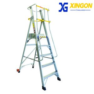 บันไดอลูมิเนียมติดล้อ5ฟุตมีราวจับและกันตก XG-152A5