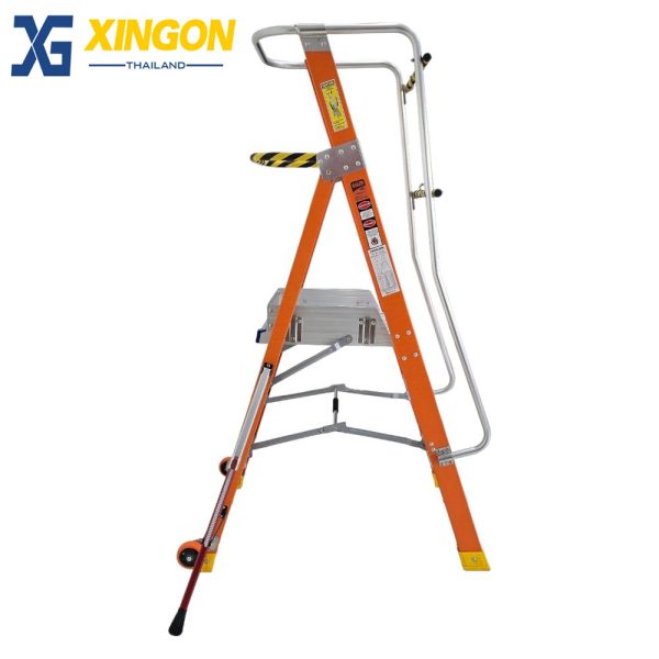 บันไดไฟเบอร์กลาสแพลตฟอรม์ติดล้อ3ฟุตมีราวจับและกันตก+ขาค้ำยันXG-152F3 - Image 3