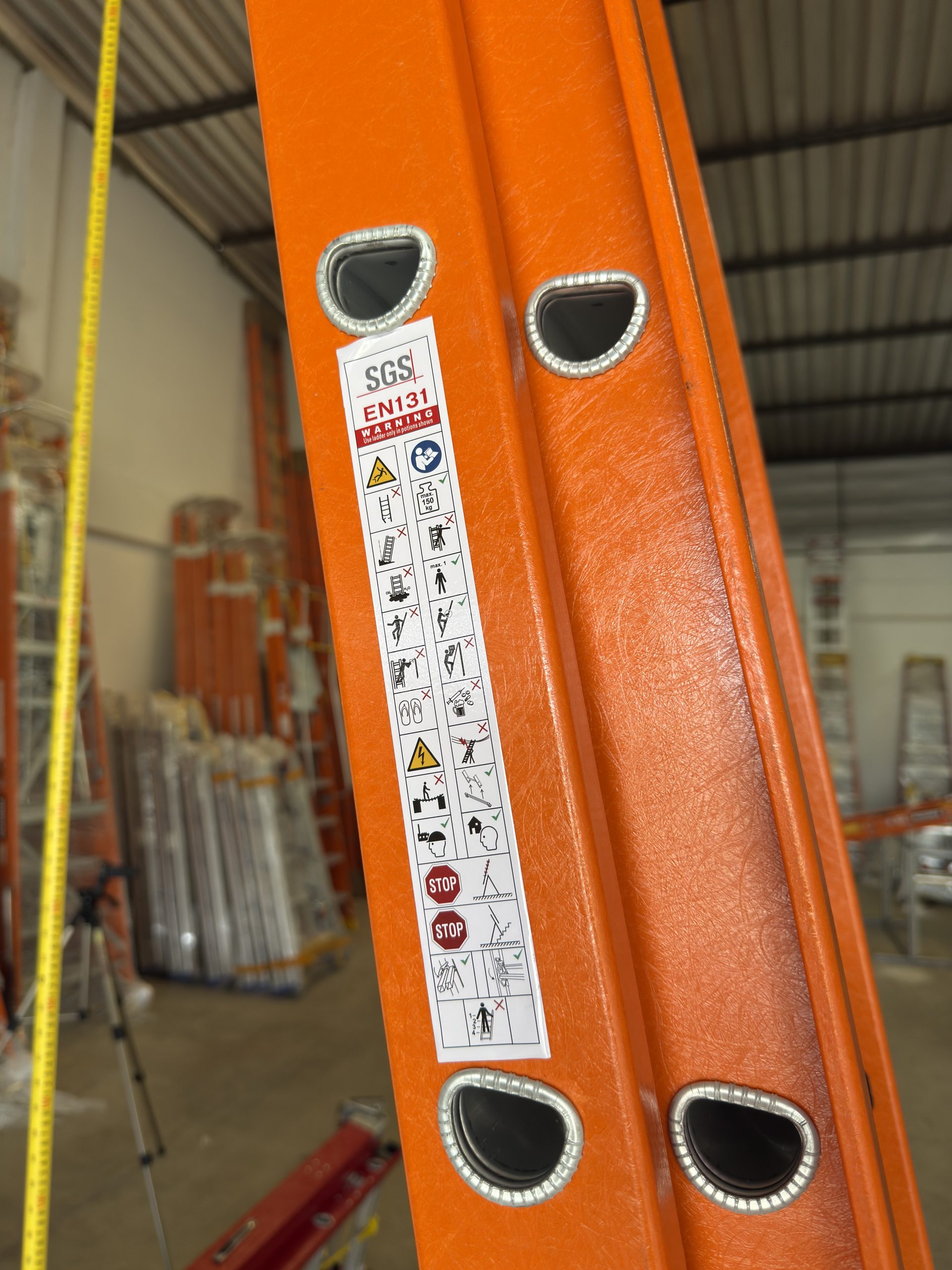 บันไดพาด2ตอนเลื่อนไฟเบอร์กลาส14ฟุต XG-127D2x14 - Image 7